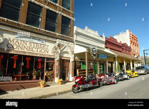 Van Buren, AR .